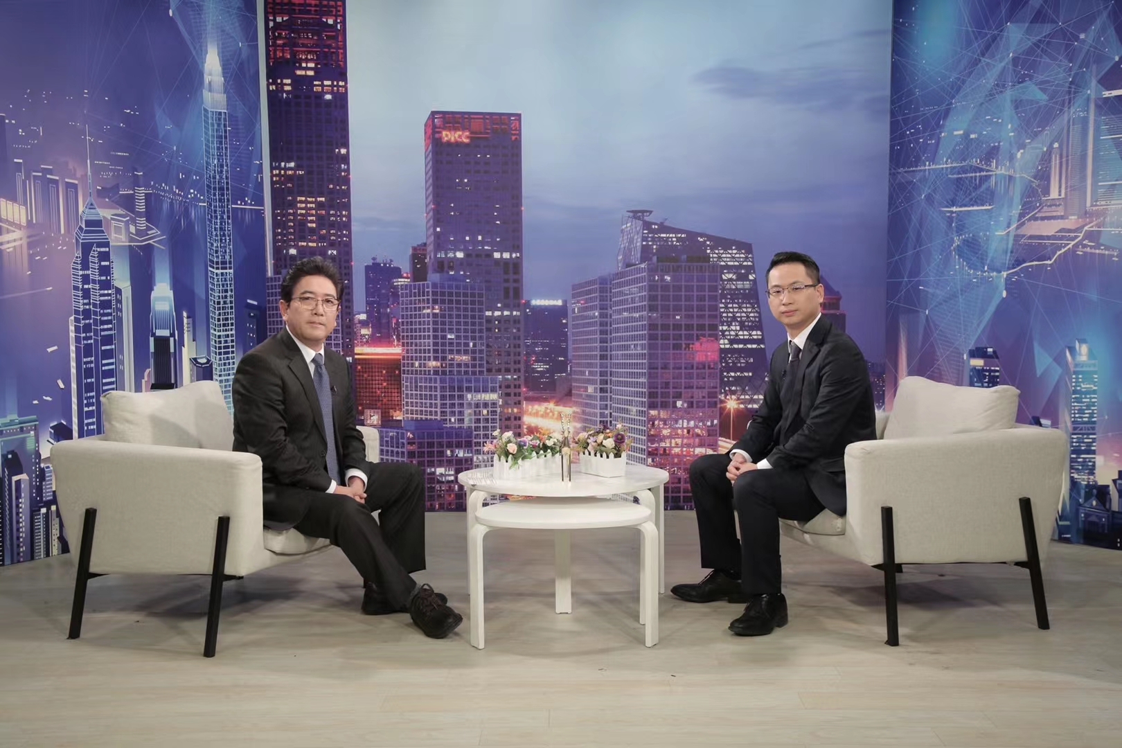 《崛起中国》20210226期1|周锋：打造绿色能源 享受品质生活